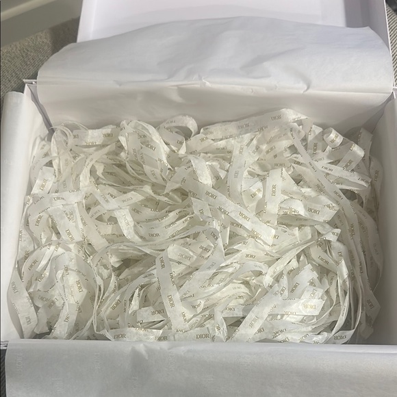 Dior Gift Box with Red Ribbon - Picture 8 of 11